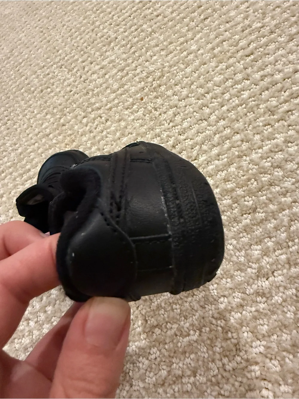 2C nike shoes